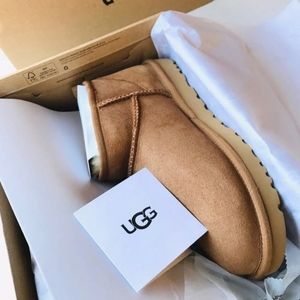 UGG ULTRA MINI NWT CHESTNUT